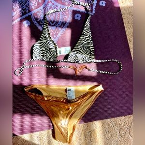 New hot! Zebra  rose gold w rose tassels to match